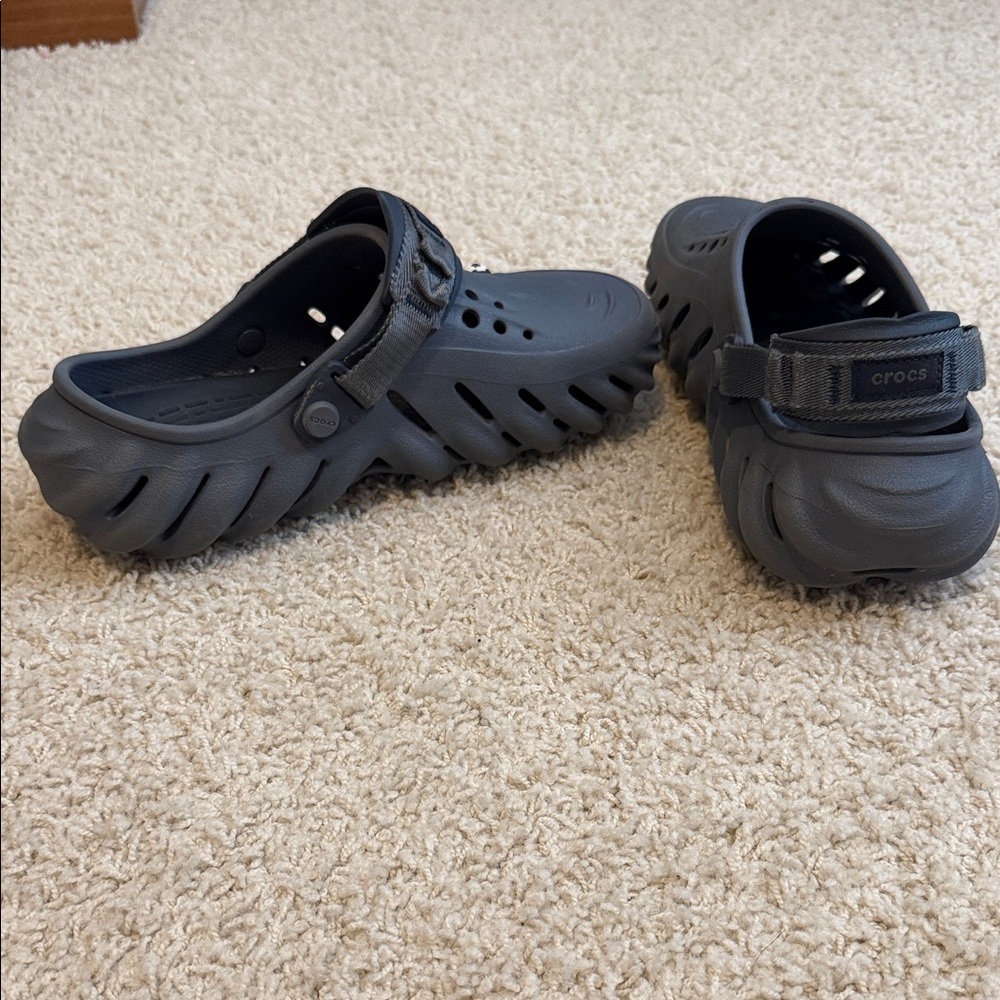 CROCS Echo clog with heel strap,men’s navy/grey